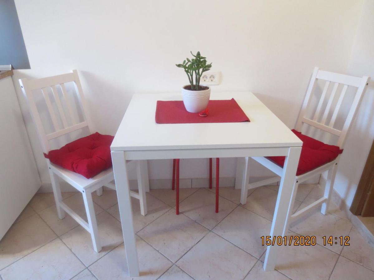 Apartments Vila Marija إيزولا المظهر الخارجي الصورة